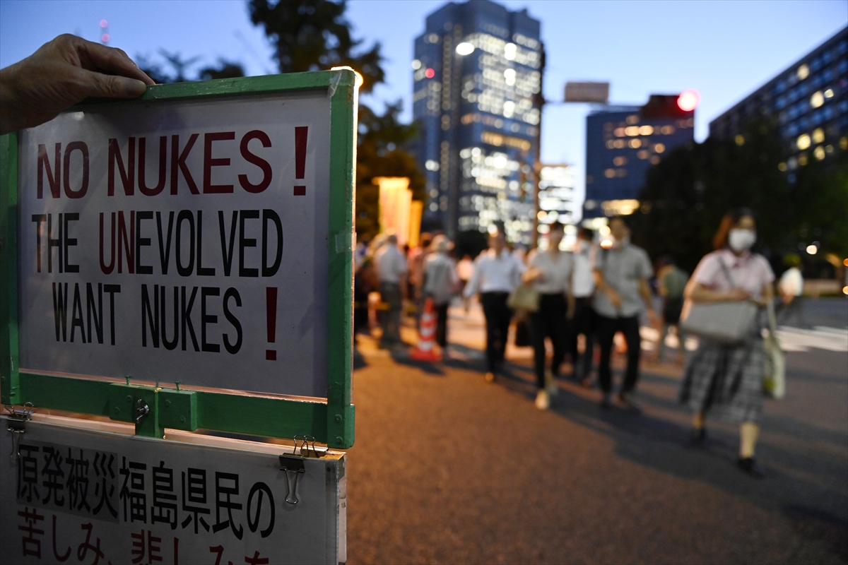 “ Atık su tahliyesi” Japonya'yı karıştırdı. Göstericiler sokaklara döküldü